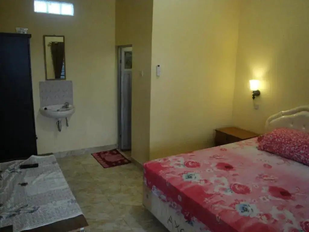 Матарам: Puji Homestay