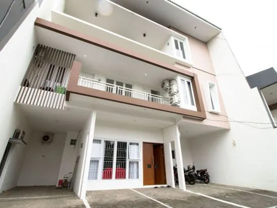 Джакарта: RedDoorz Mampang 7