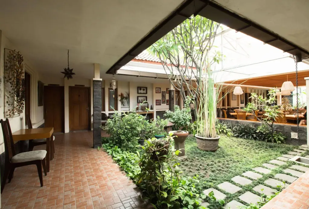 Бандунг: De Tropis Family Guest House