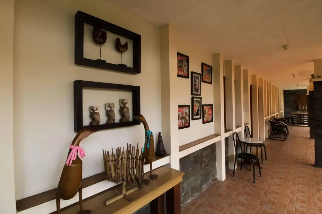 Бандунг: De Tropis Family Guest House