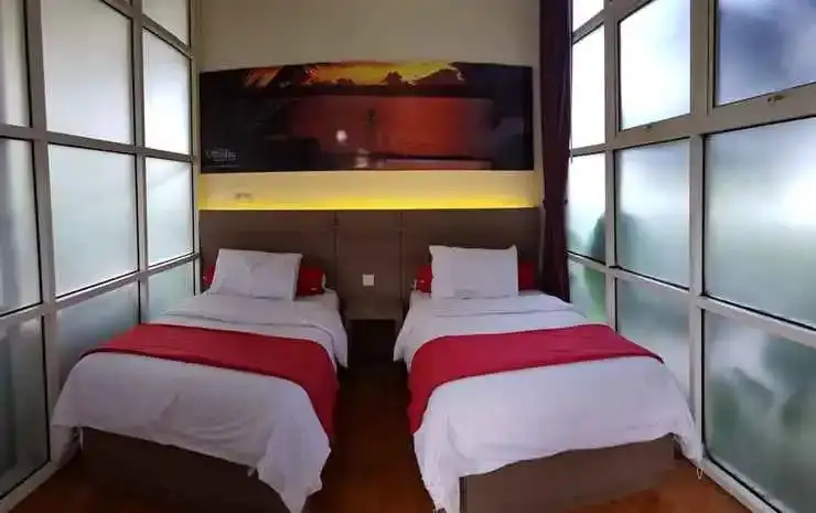 Лембанг: Bukit Cikahuripan Resort
