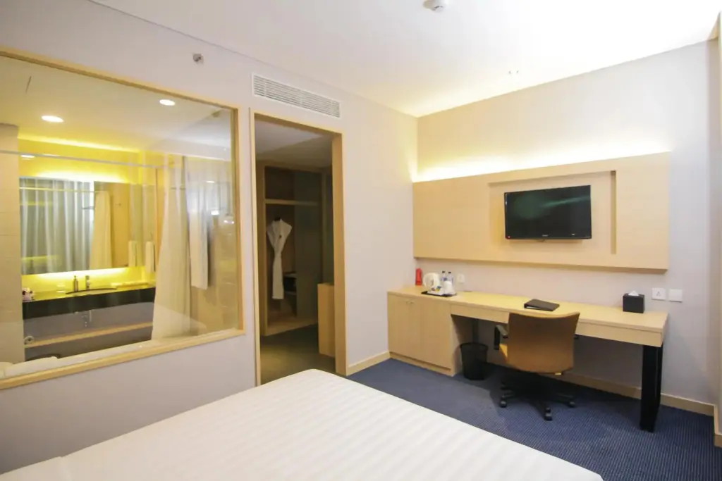 Сукамахи: GTV Hotel and Service Apartments