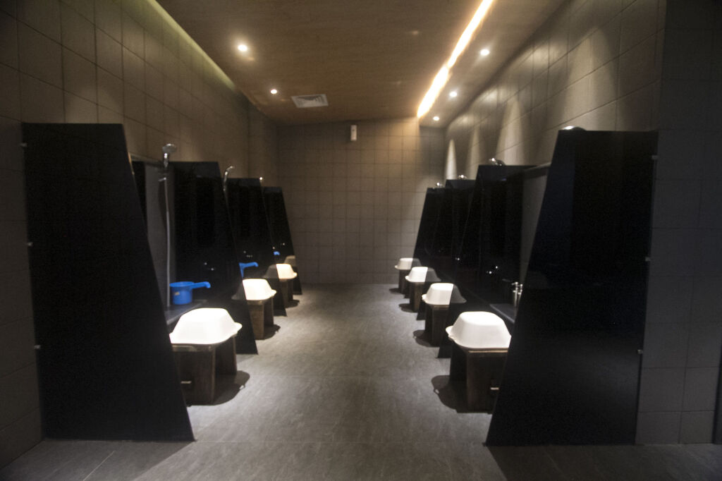 Сукамахи: GTV Hotel and Service Apartments