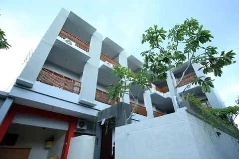 RedDoorz Near Raya Petitenget — фото 1