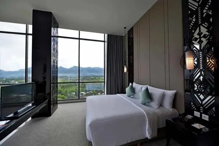 carousel image 3