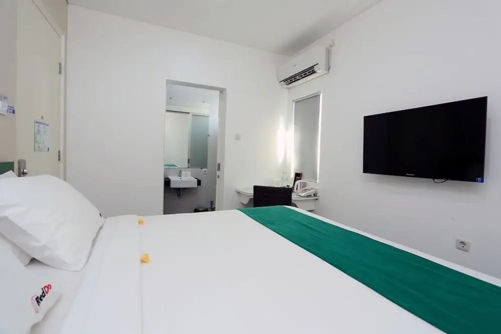 Кута: RedDoorz Near Pantai Jerman