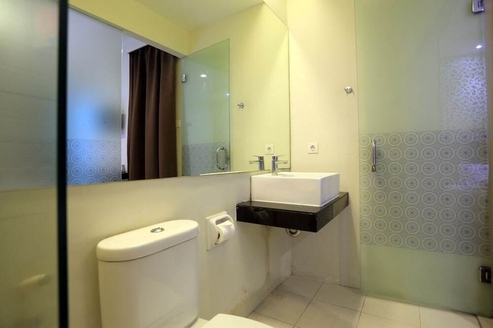 Кута: RedDoorz @ Istana Kuta Galeria