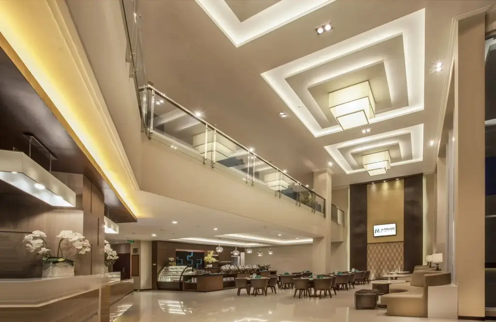 Бандунг: M Premiere Hotel