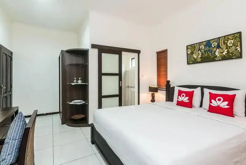 Кута: ZenRooms Seminyak Gunung Athena
