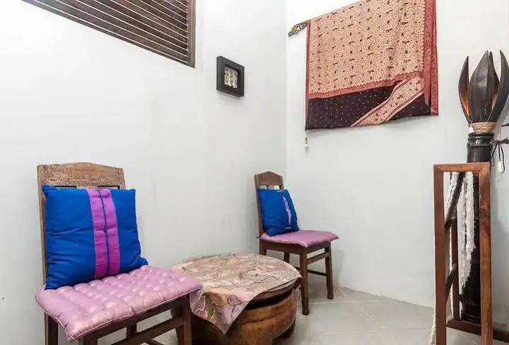 Кута: ZenRooms Seminyak Gunung Athena