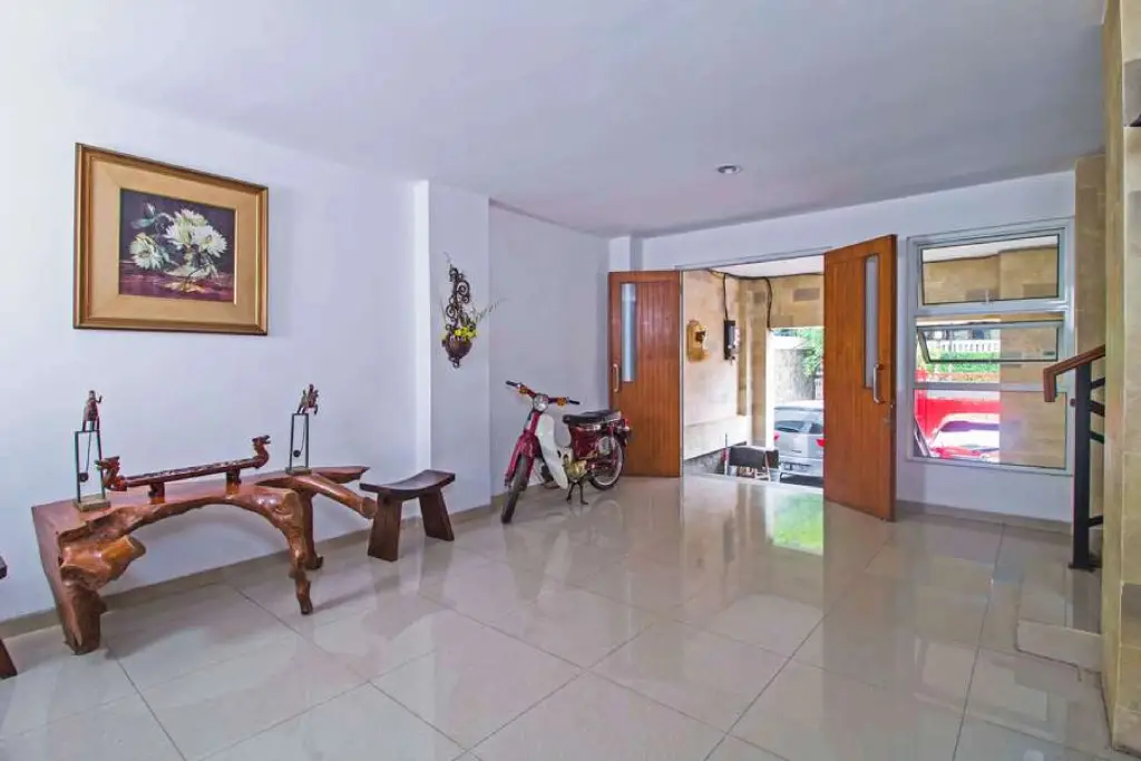 Джакарта: RedDoorz near Cilandak Town Square