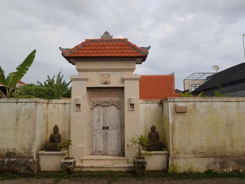 Санур: The Dananjaya House