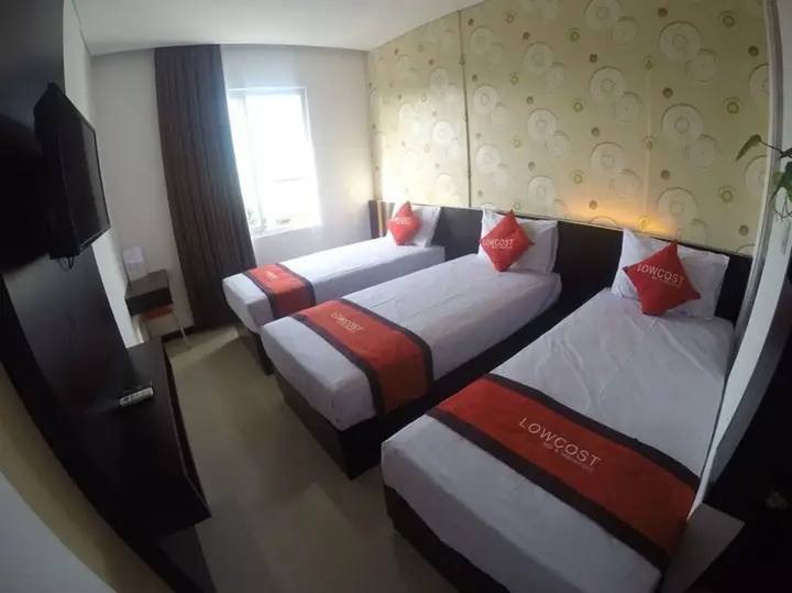 Джимбаран: Lowcost Bed & Breakfast