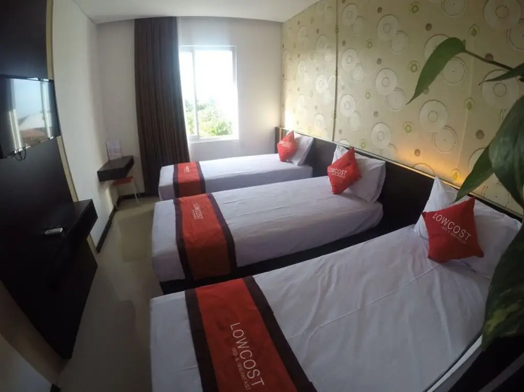 Джимбаран: Lowcost Bed & Breakfast