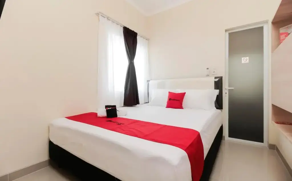 Джакарта: RedDoorz near Soekarno Hatta Airport