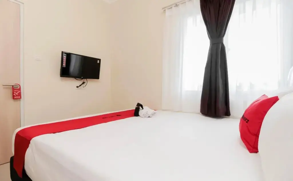 Джакарта: RedDoorz near Soekarno Hatta Airport