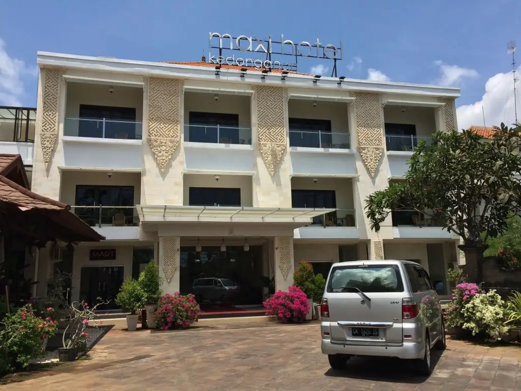Джимбаран: Maxi Hotel Kedonganan