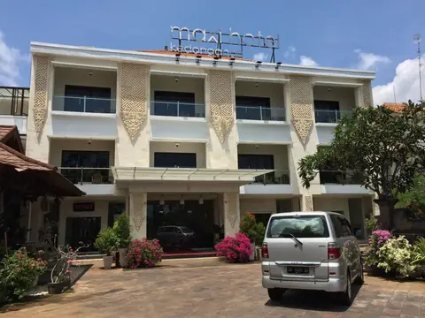 Maxi Hotel Kedonganan — фото 1