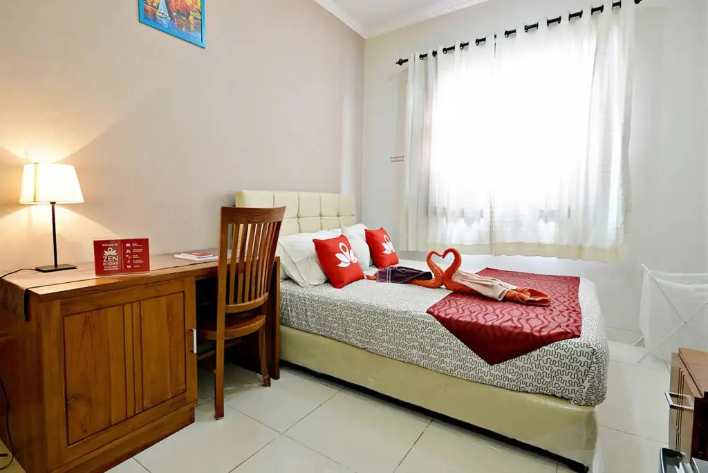 Джакарта: ZEN Rooms Tebet Gudang Peluru