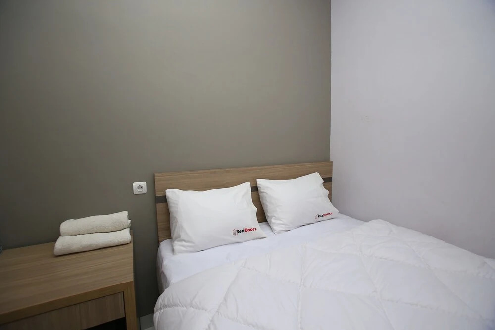 Джакарта: RedDoorz @ Karet Pedurenan 2