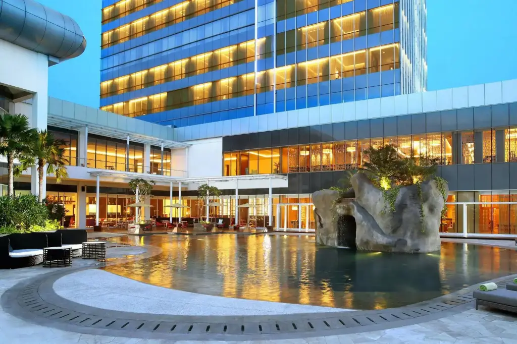 Resinda Hotel Karawang, Managed by Padma Hotels — фото 1