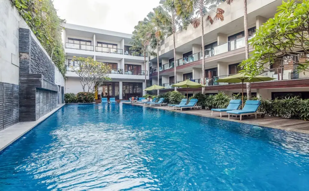 Кута: ZenRooms Kuta Beach Poppies Lane