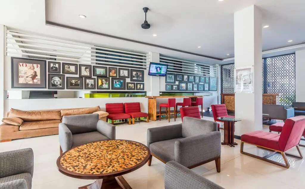 ZenRooms Kuta Beach Poppies Lane — фото 1