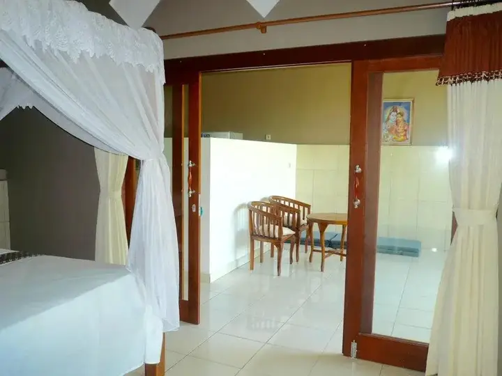 Бунутан: Cest Bon Homestay 2