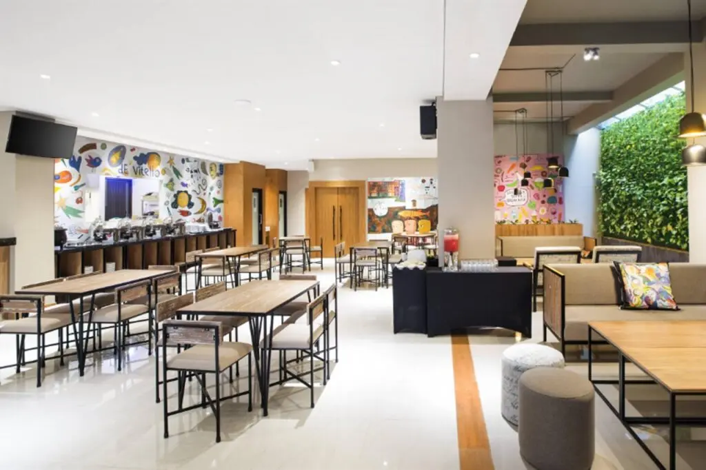 Джокьякарта: Yellow Star Ambarukmo Hotel