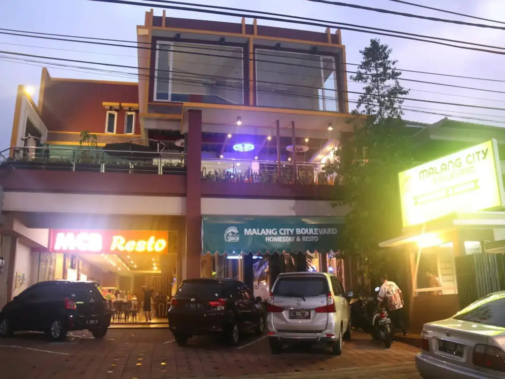 Malang City Boulevard Homestay — фото 1