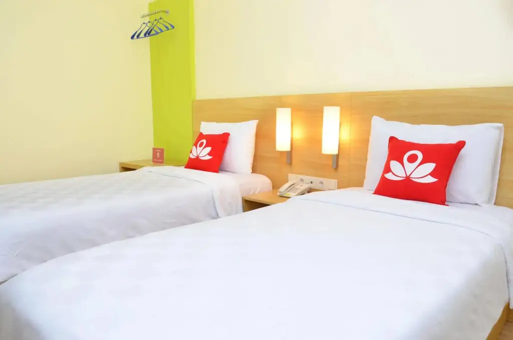 Сурабая: ZEN Rooms Raya Rungkut