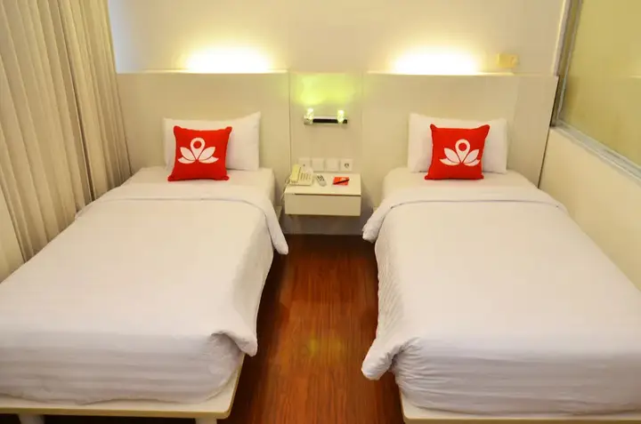 Сурабая: Zen Rooms Manyar Kertoarjo