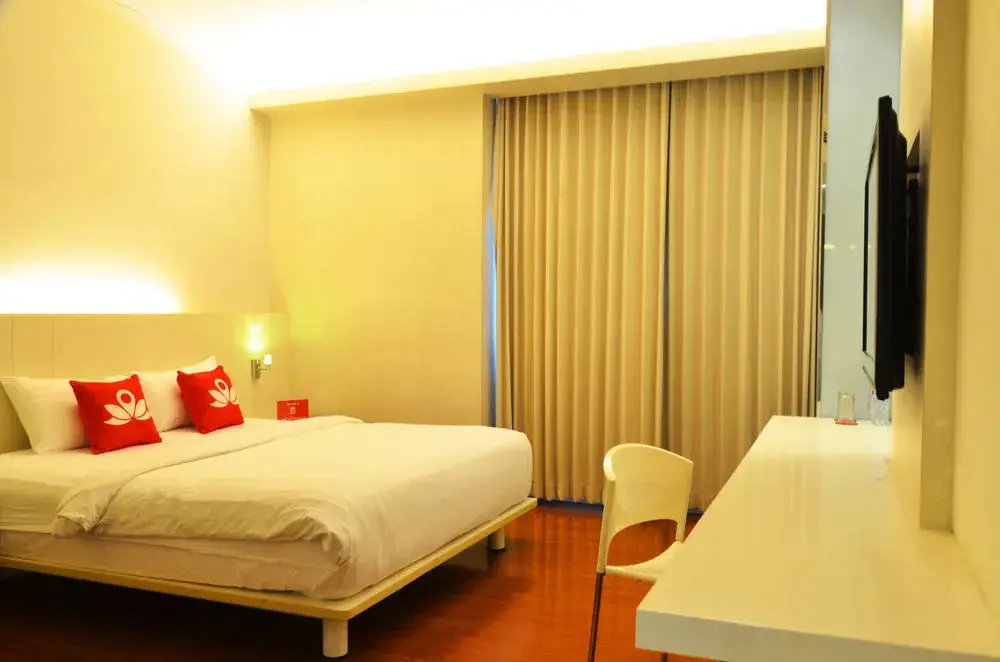 Сурабая: Zen Rooms Manyar Kertoarjo