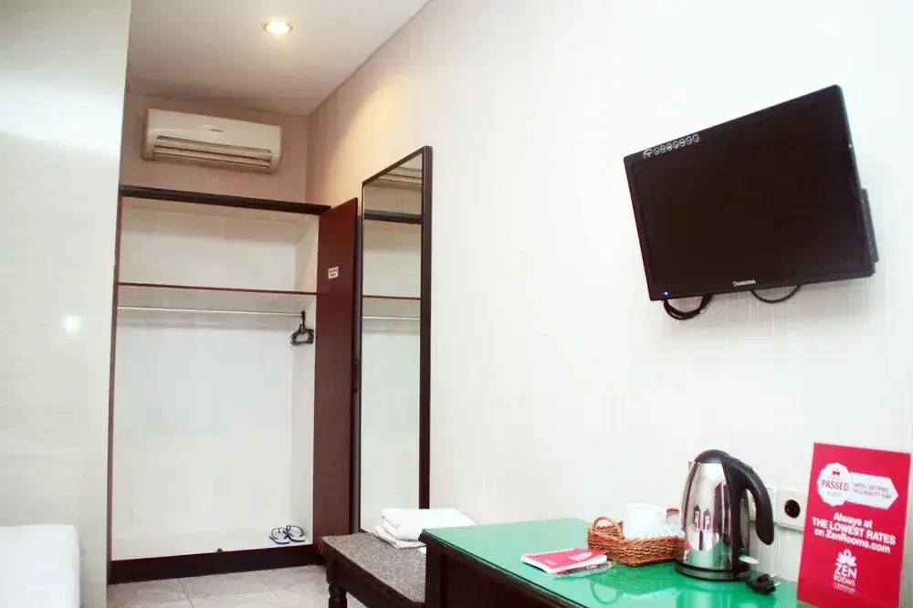 Сурабая: ZEN Rooms By Pass Juanda