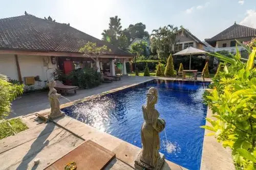 Кута: Lemon Grass Seminyak