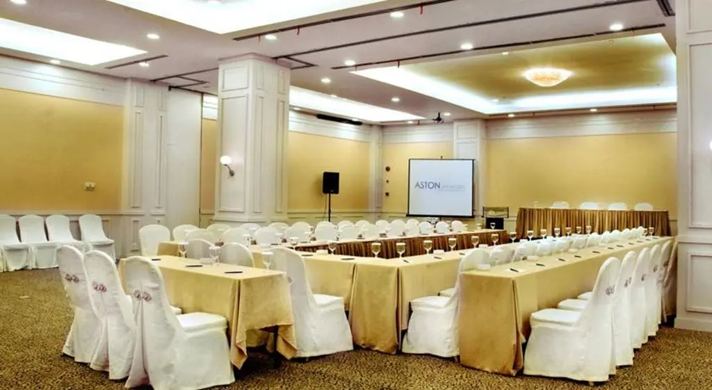 Джаяпура: Отель Aston Jayapura Hotel & Convention Center
