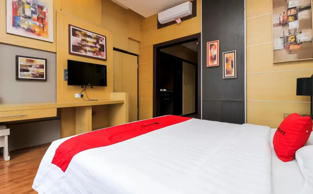 Бандунг: Grand Arjuna Hotel Bandung