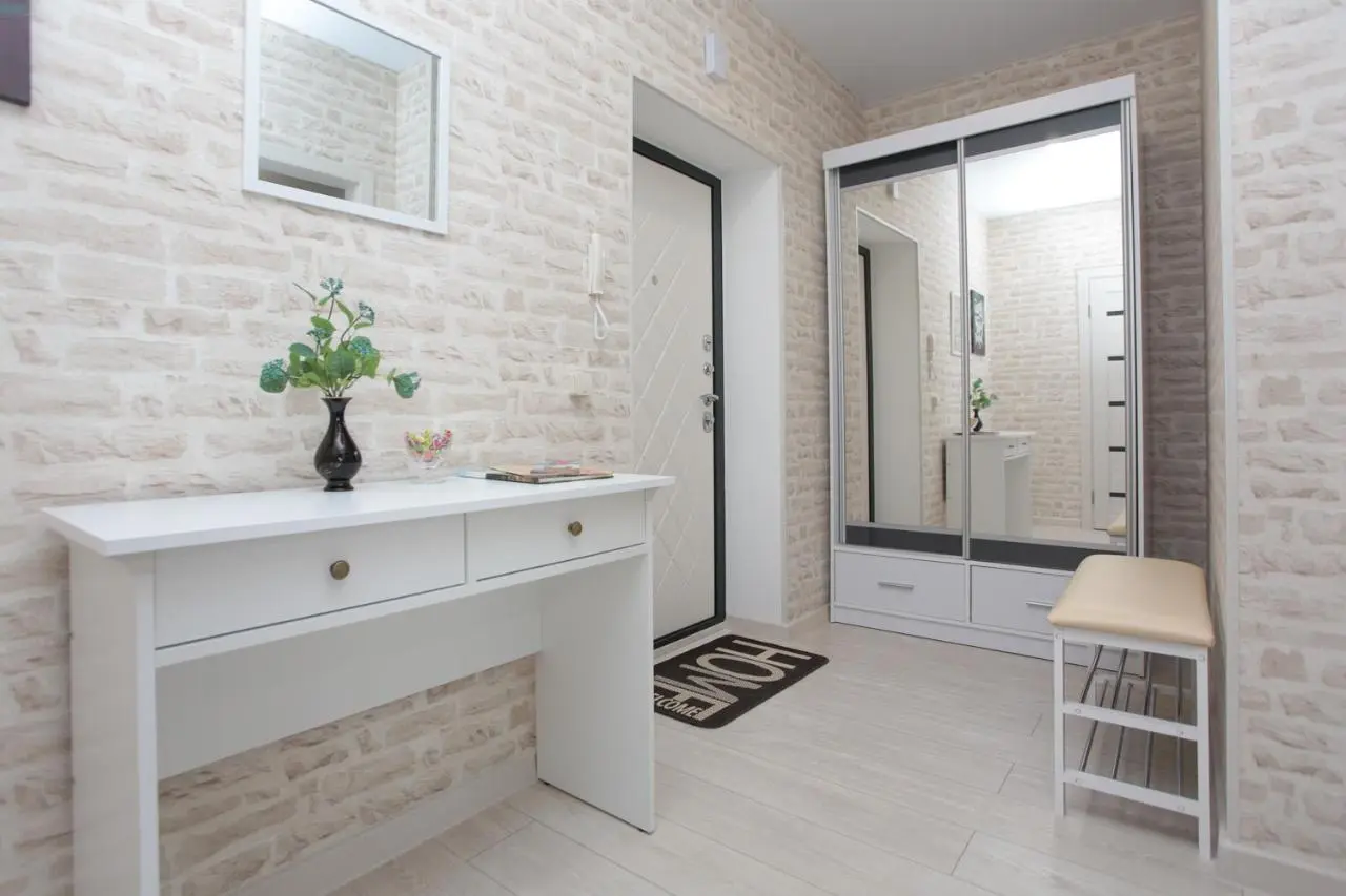 Калининград: Bright house на Крымском