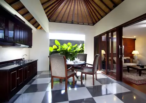 The Khayangan Dreams Villa, Seminyak — фото 1