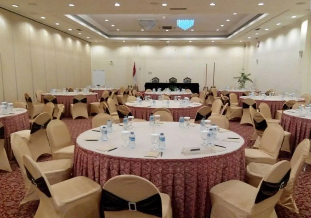 Джакарта: Mega Matra Hotel