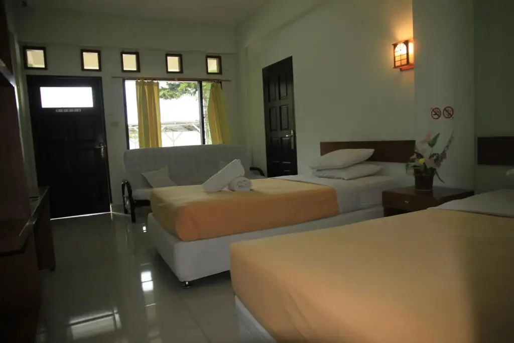 Озеро Тоба: Pandu Lakeside Hotel Parapat - Toba Lake