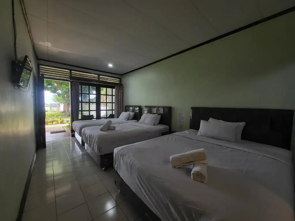 Озеро Тоба: Pandu Lakeside Hotel Tuktuk