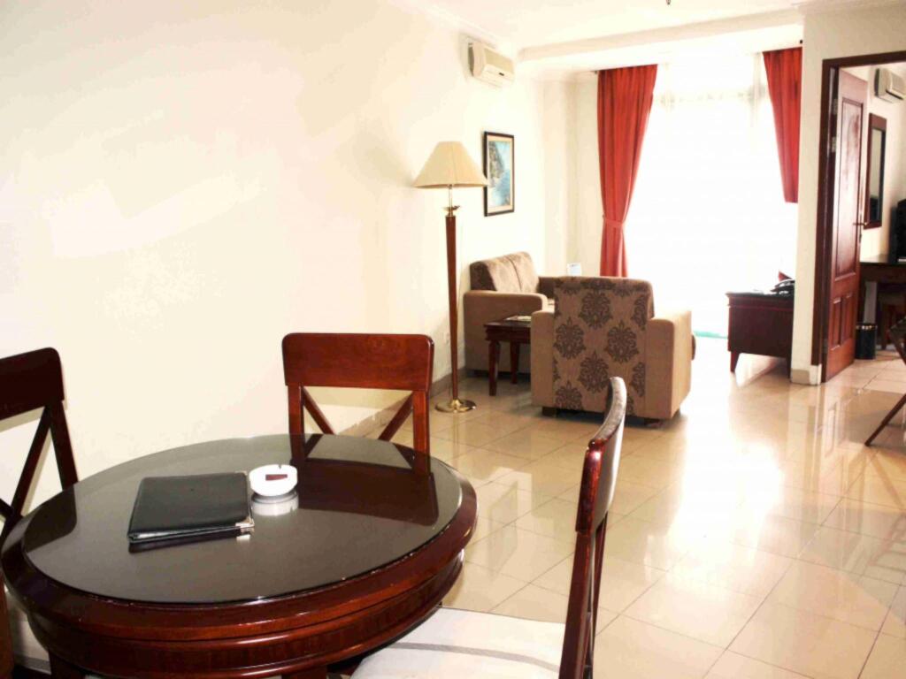 Travellers Suites Serviced Apartments — фото 1