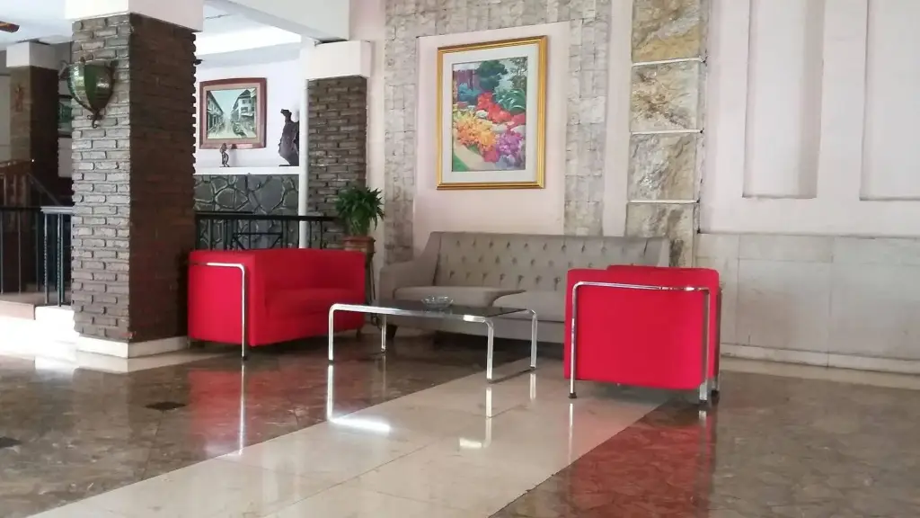 Бандунг: De Ningrat Topas Galeria