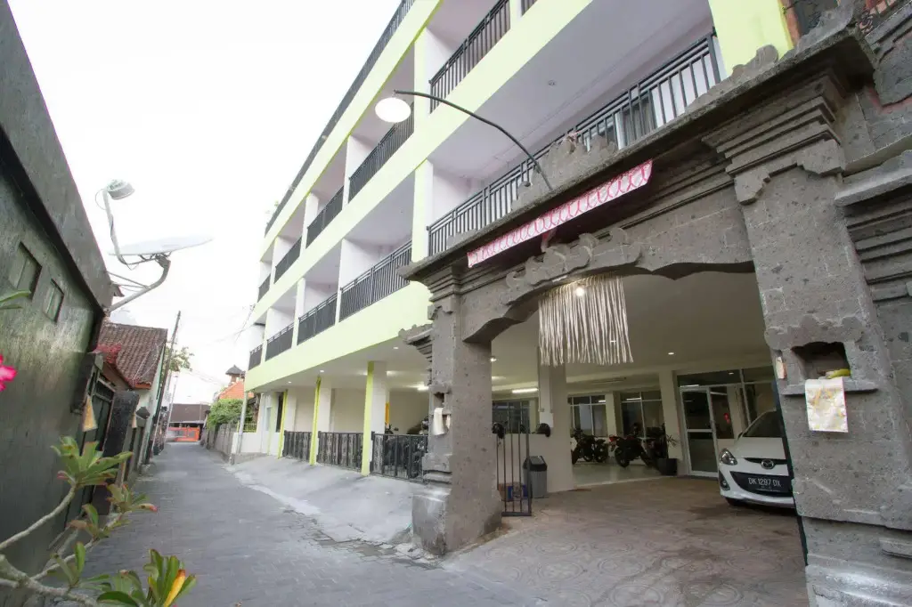 Кута: Hotel Ratna