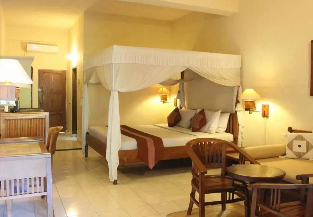 Санур Кайя: Diwangkara Beach Hotel and Resort