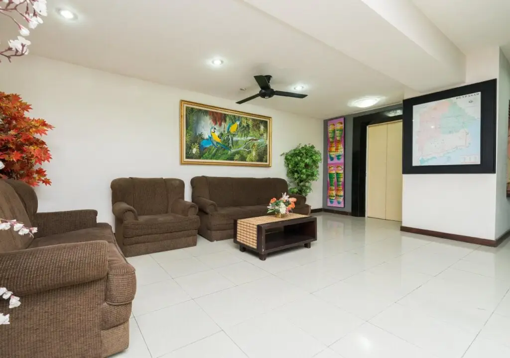 Grand Santhi Hotel — фото 1