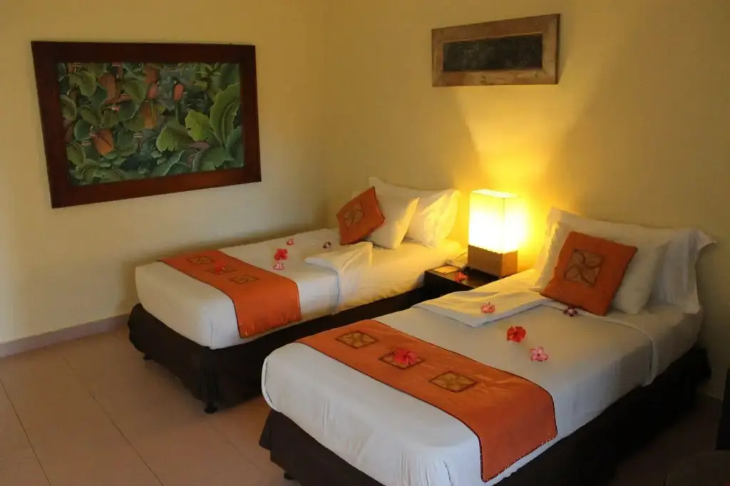 Беноа: Matahari Terbit Bali