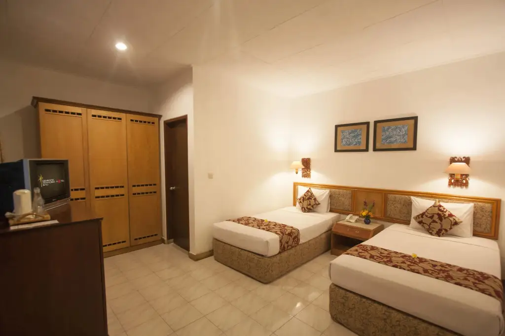 Кута: Seminyak Paradiso Hotel
