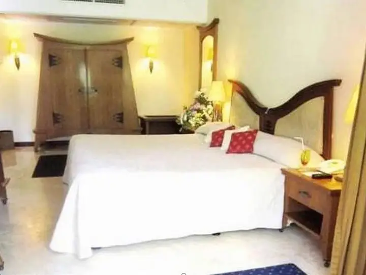 Сурабая: Hotel Equator Surabaya